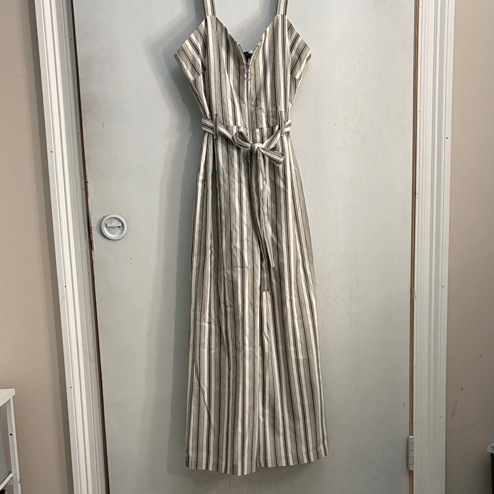 Romeo & Juliet Couture Olive green & beige jumpsuit